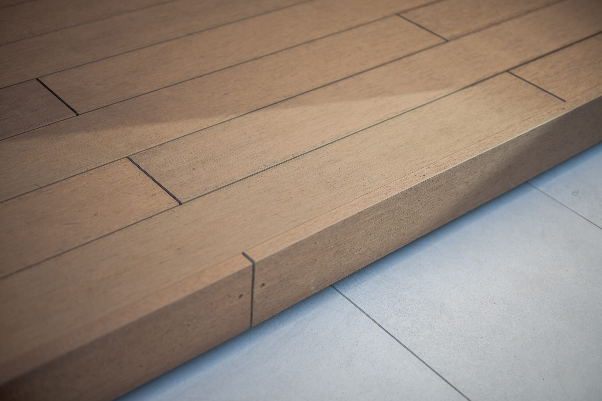 兵庫県　「帰るたびに、少し誇らしくなる家。」 三井ホームの邸宅に寄り添うモダンエクステリア