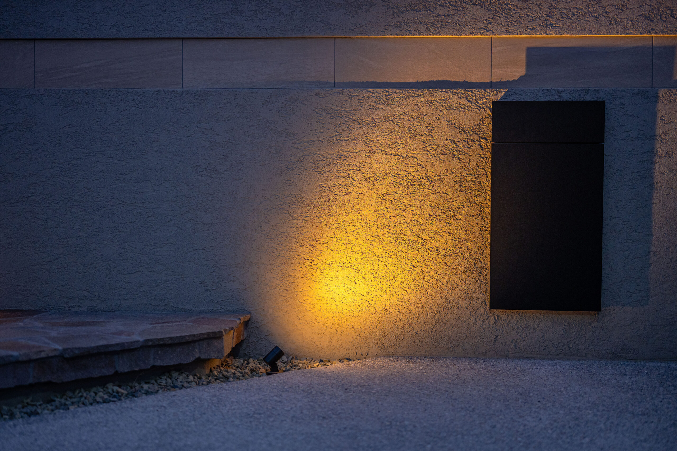 大阪府　穏やかさと端正さが調和する、平屋のためのモダンエクステリア