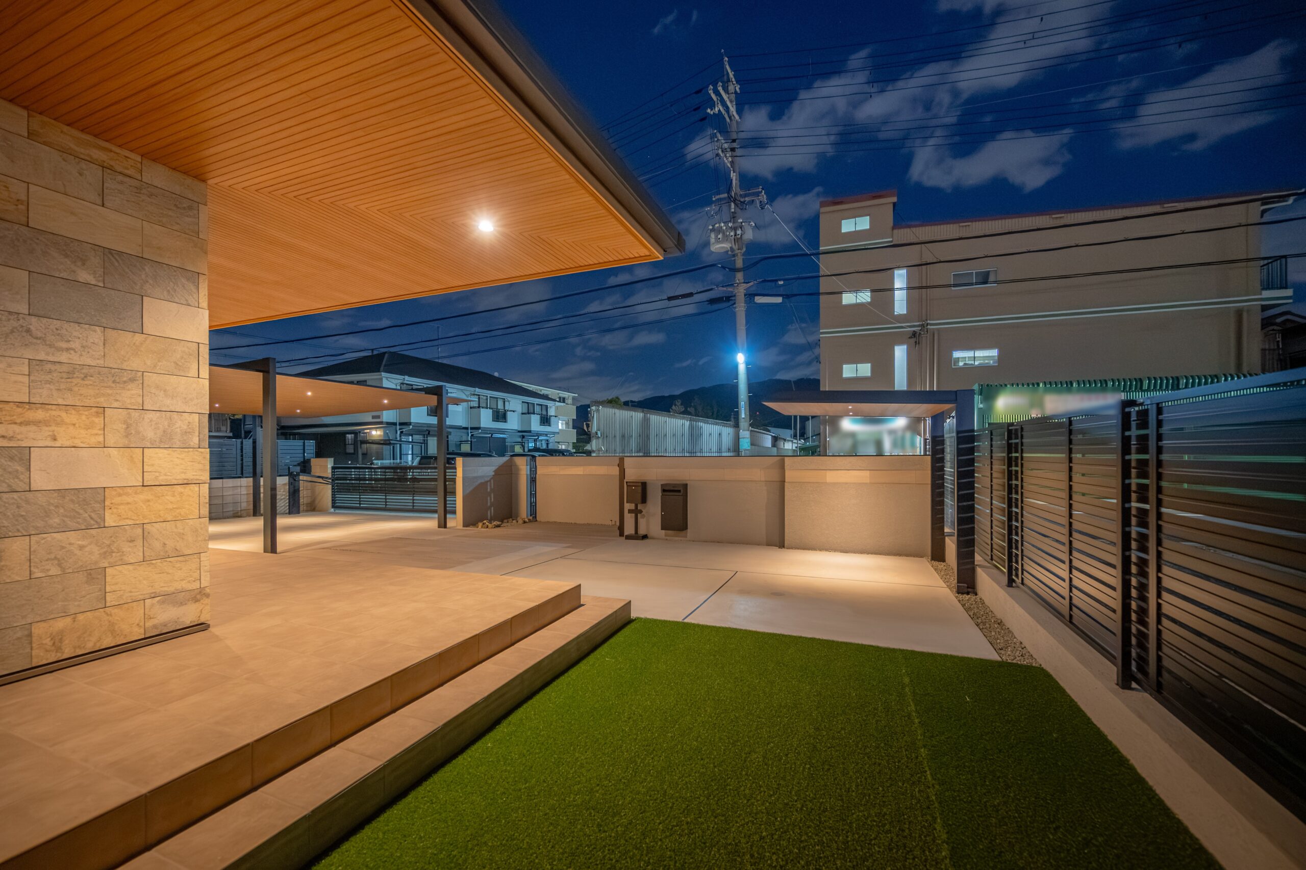 大阪府　穏やかさと端正さが調和する、平屋のためのモダンエクステリア