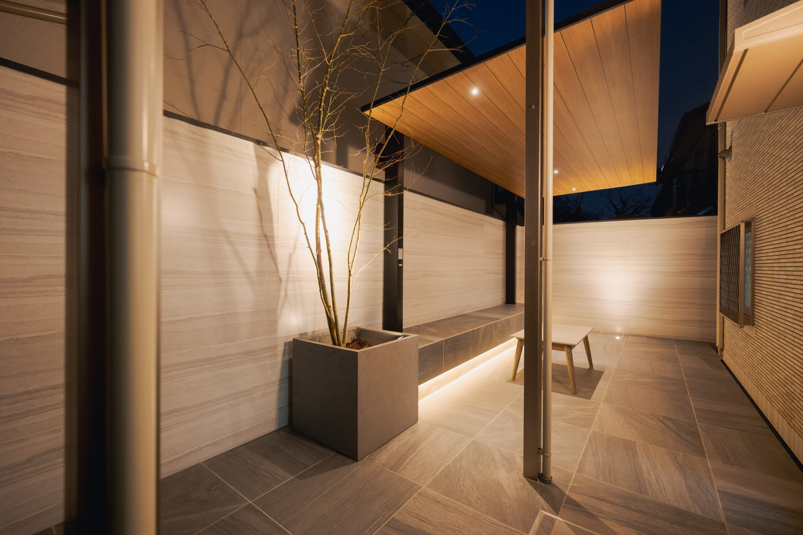 大阪府　外構リノベーションで叶える上質な庭空間