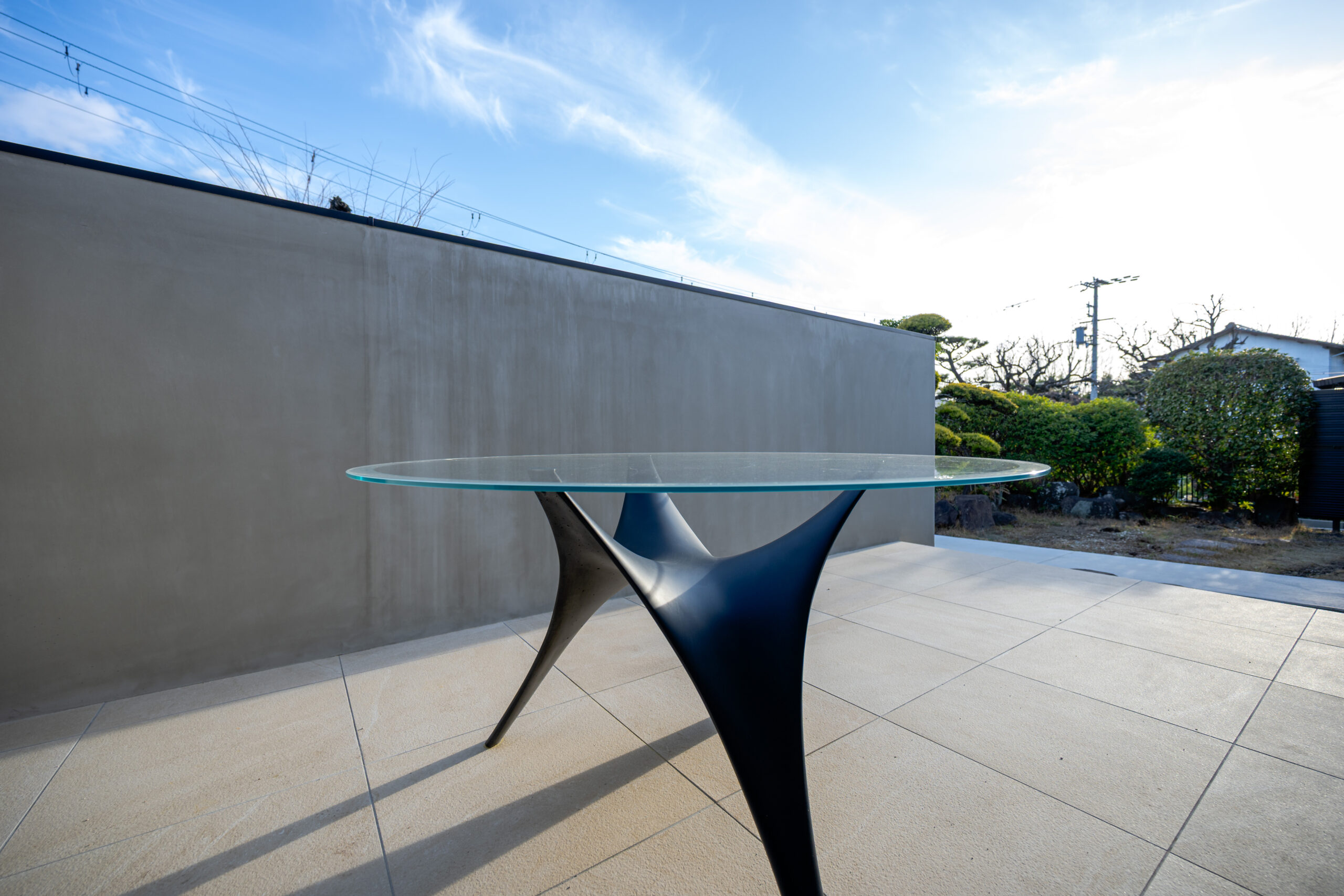 大阪府　継承と革新が織りなす邸宅美。石積みと植栽が時を繋ぐエクステリアリノベーション