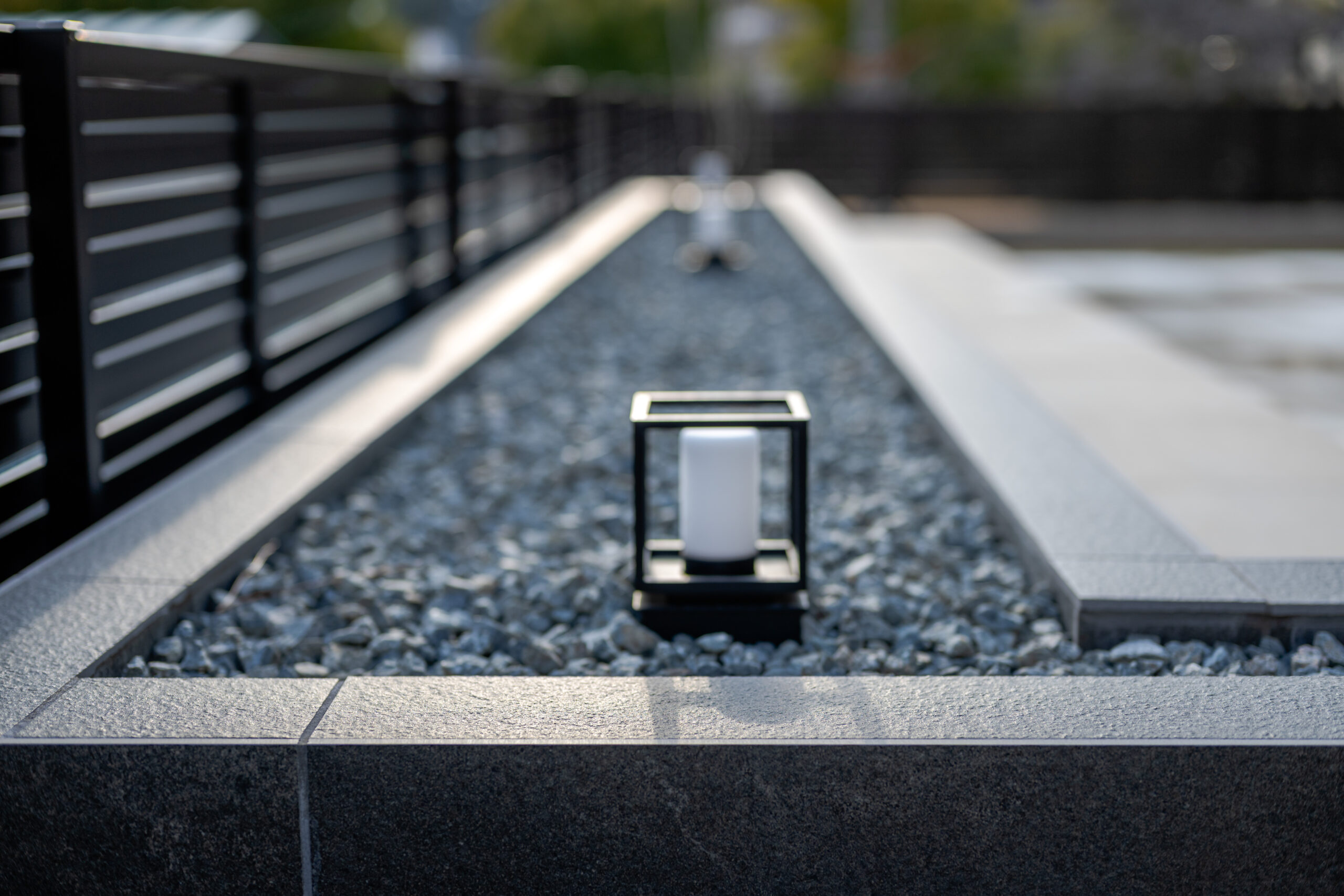 兵庫県　光をまとう、邸宅のエクステリアデザイン。—静かに品格が宿る外構美—